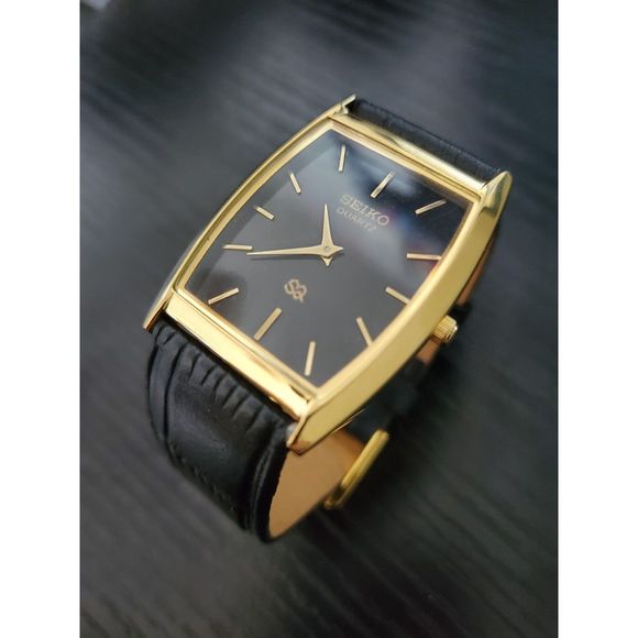 🔥NEW OLD STOCK - RARE - Vintage Seiko Slim Quartz Men's Leather Watch‎ - Picture 1 of 5